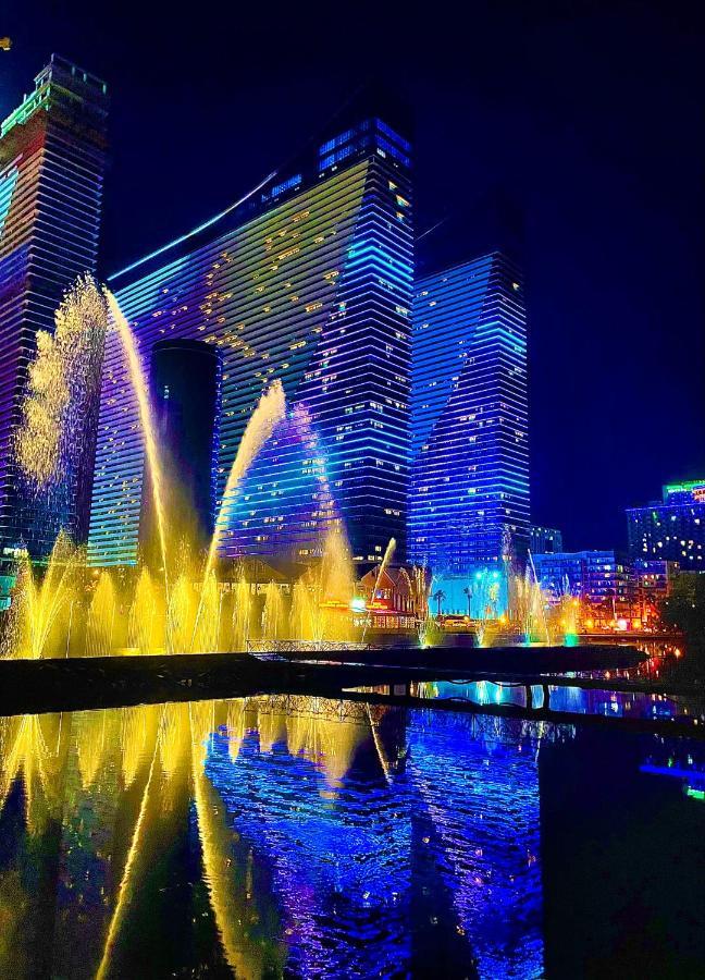 Orbi City Hotel Sea View Batumi Exteriör bild